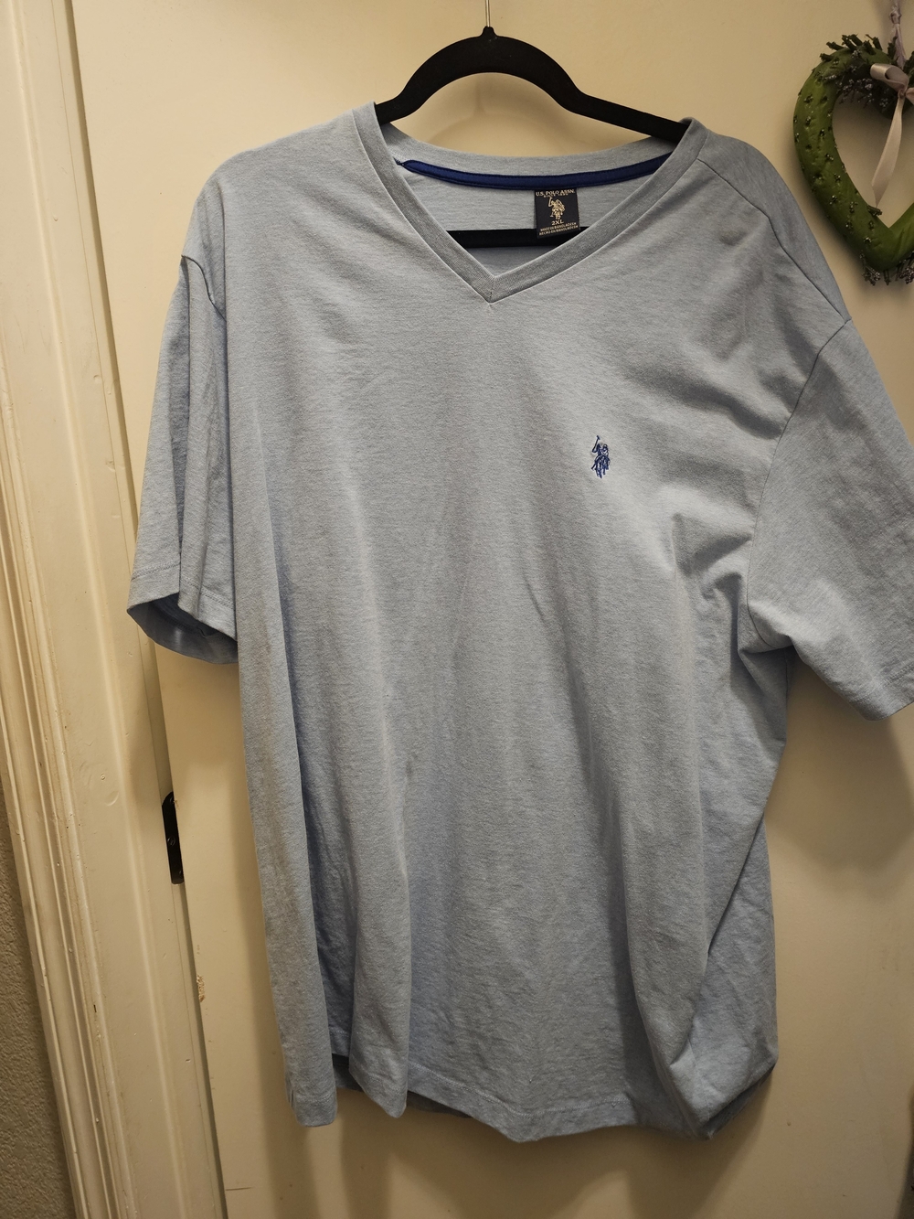 U.S.polo Assn Men's 2xl Set Light Blue V-neck T-shirt & Blue Plaid Shorts EUC